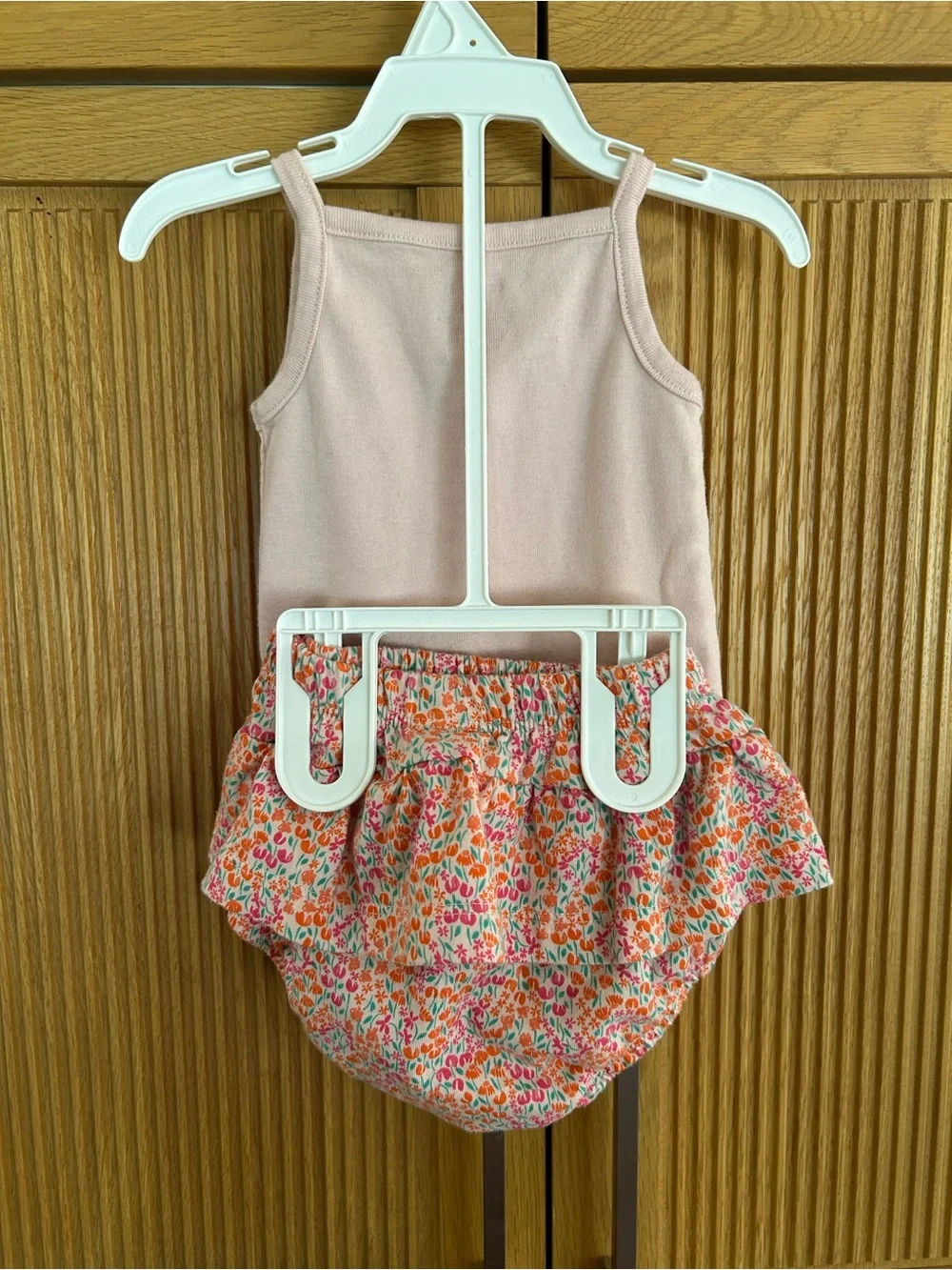 NWOT Carter’s baby girl onesie & separate skirt